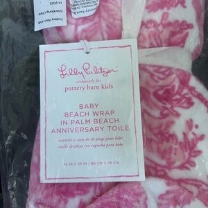 Brand new Lilly Pulitzer Pink and White Baby Wrap / hooded towel .